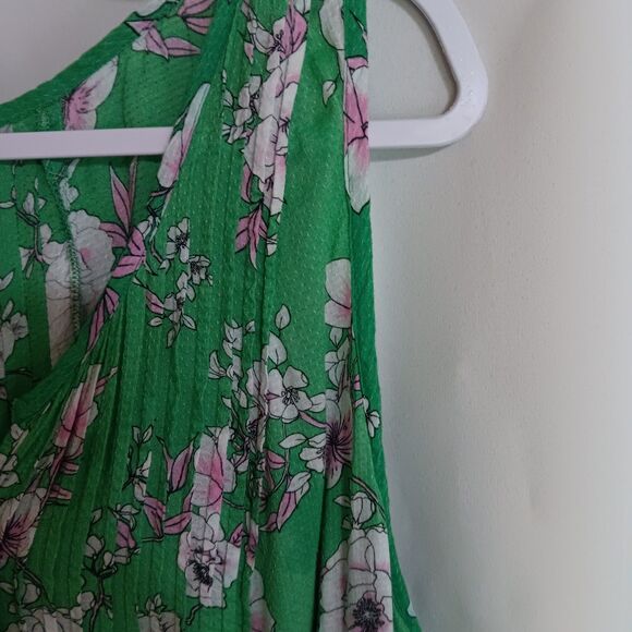 Torrid Sleeveless Sz 2x Green Floral Top Pintuck Pleat Front Button Closure - Picture 5 of 10
